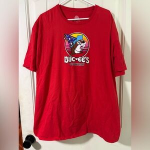 Buc-ee's Red Short Sleeve Men's Tee